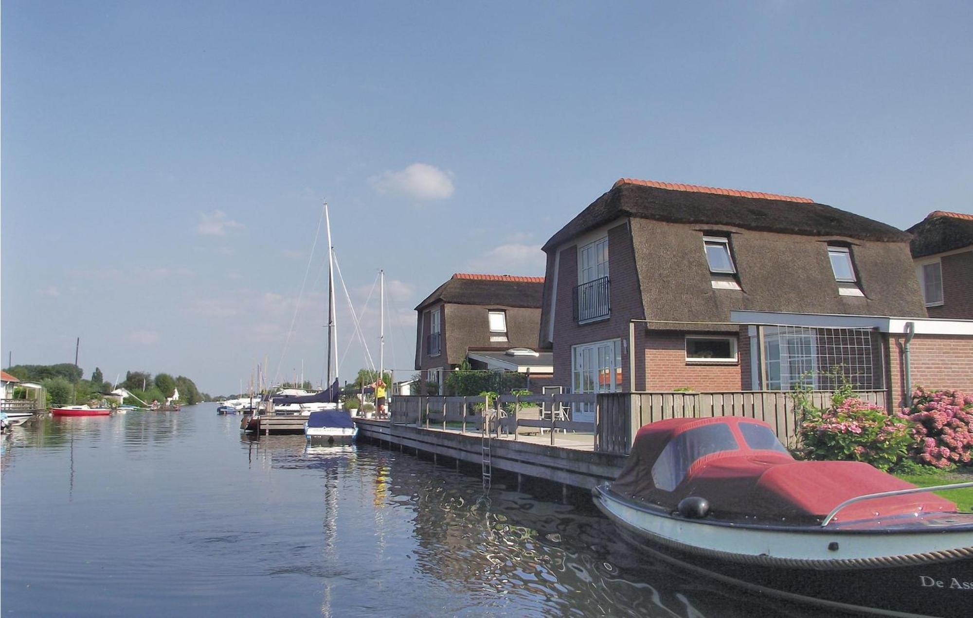 Beautiful Home In Breukelen With Wifi Exterior photo