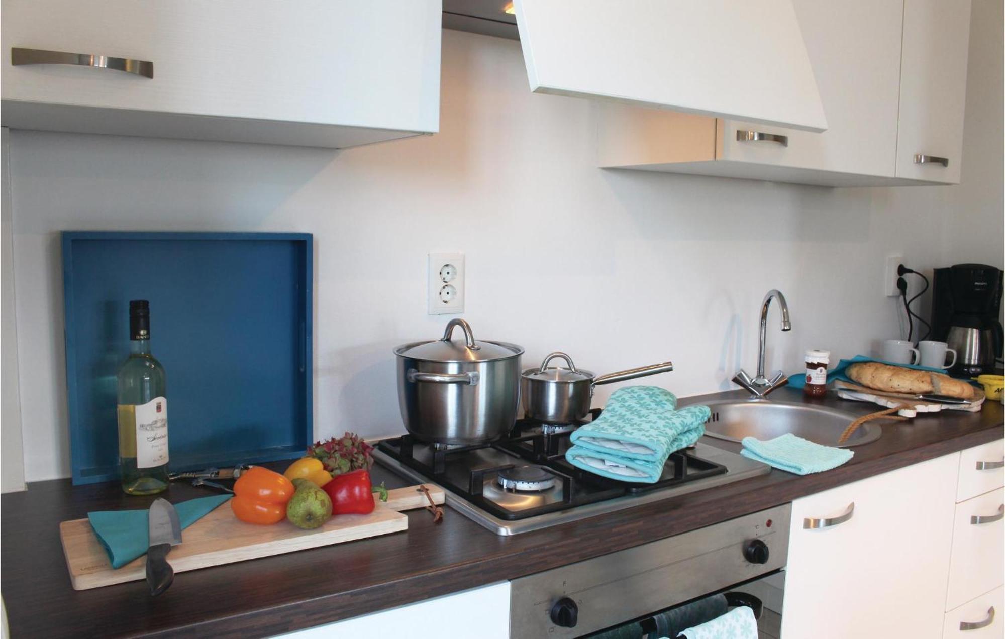 Beautiful Home In Breukelen With Wifi Exterior photo