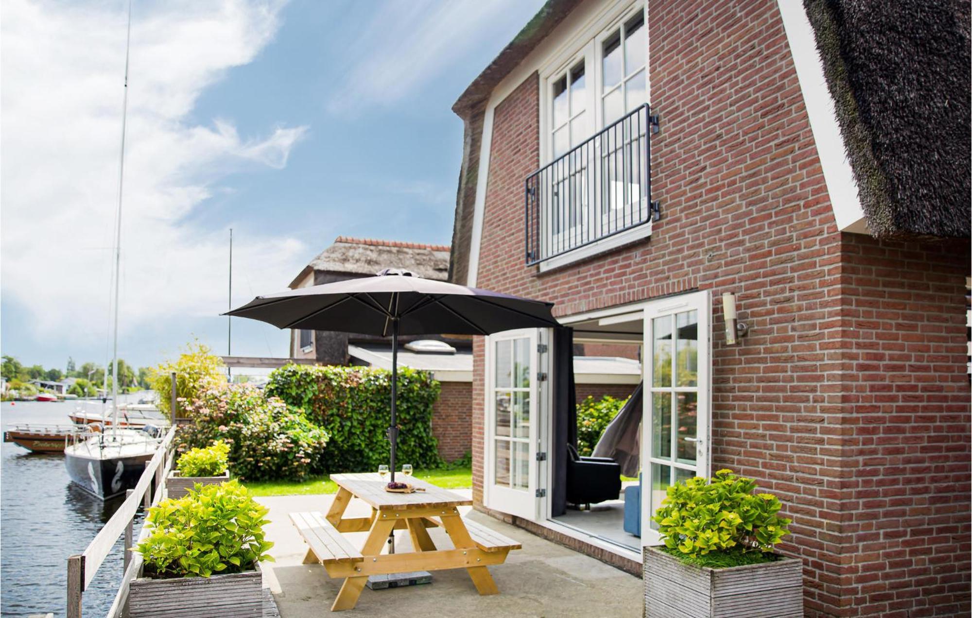Beautiful Home In Breukelen With Wifi Exterior photo